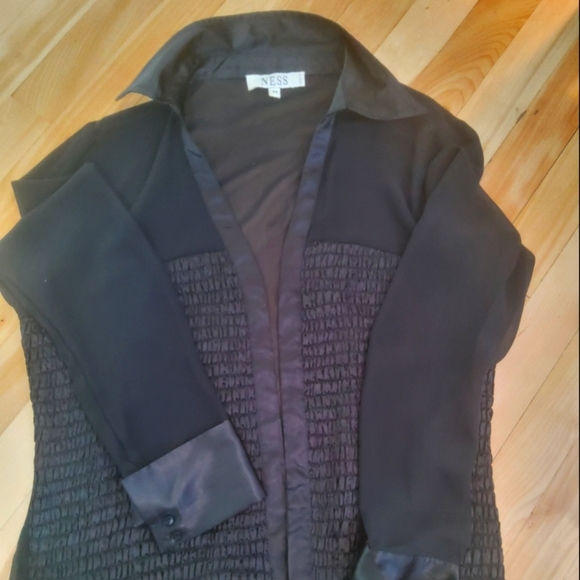 Shirt NESS M to L - Picture 1 of 5